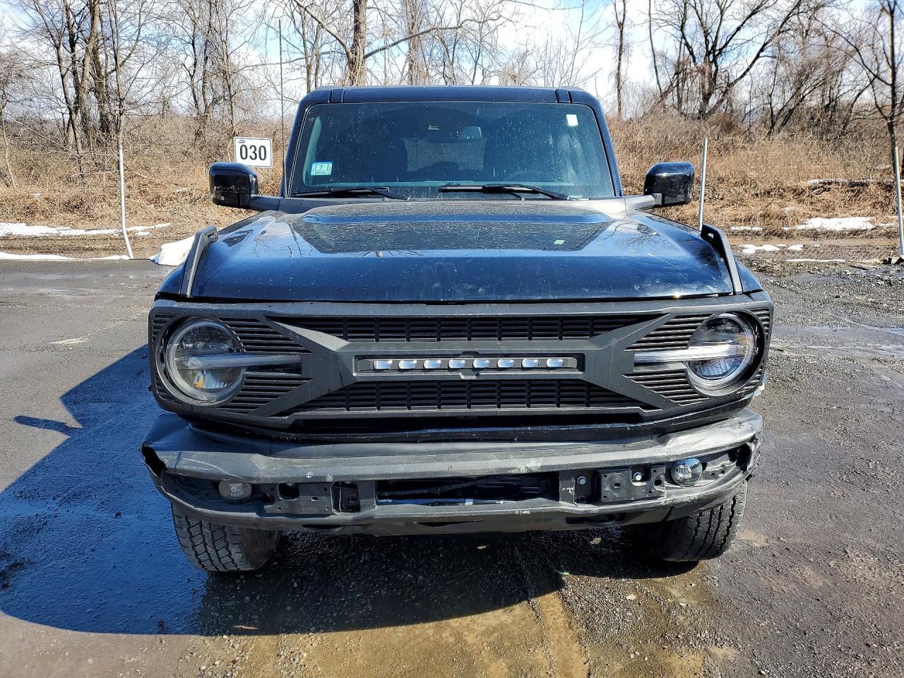 2024 Ford Bronco Outer Banks - Image 5