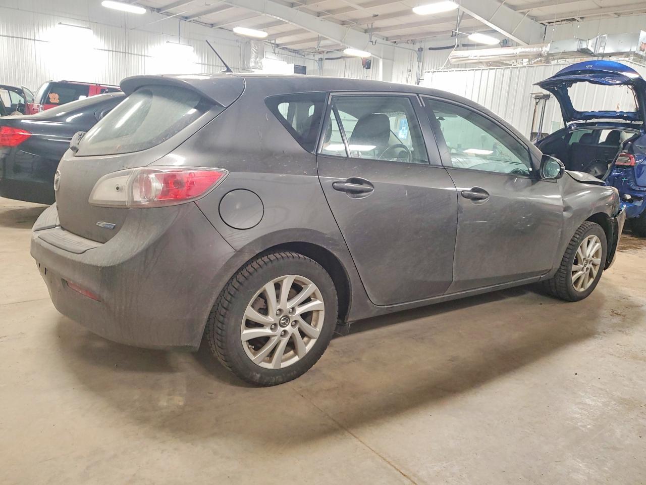 2013 Mazda 3 I - Фото 3