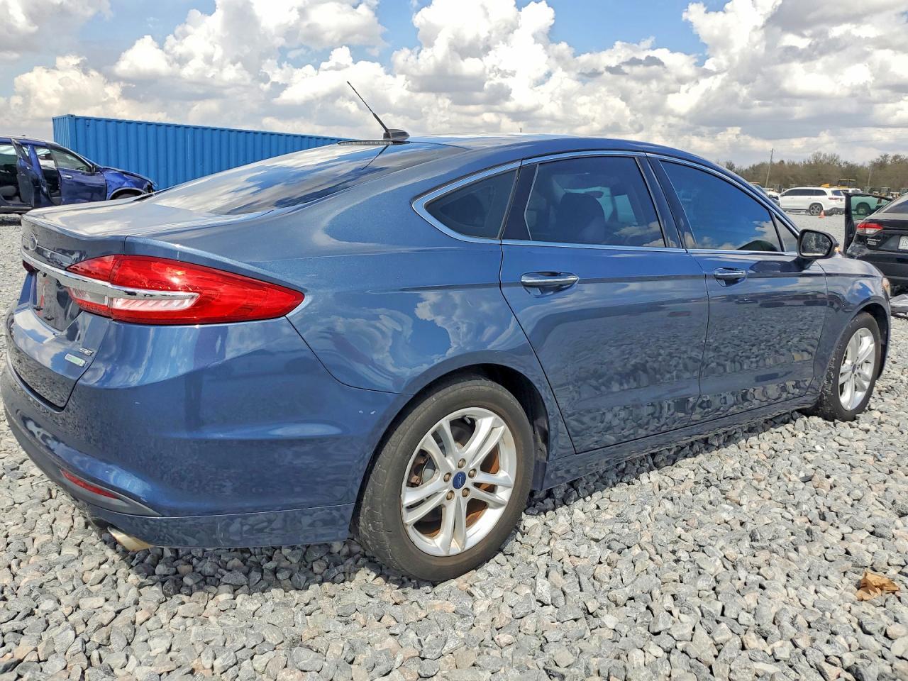 2018 Ford Fusion Se - Фото 3