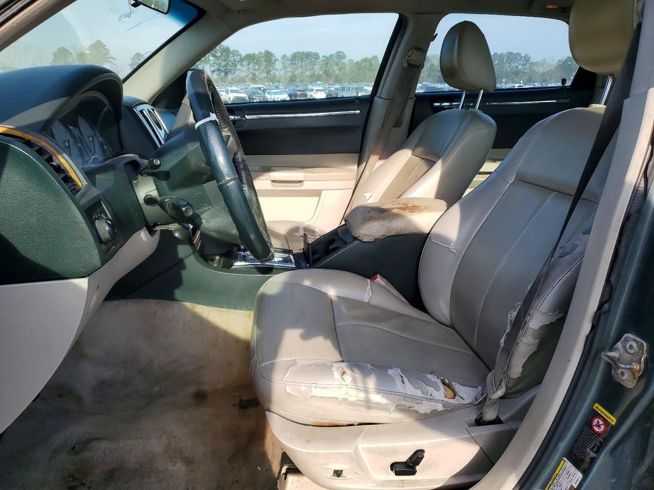 2005 Chrysler 300 Touring - Фото 7