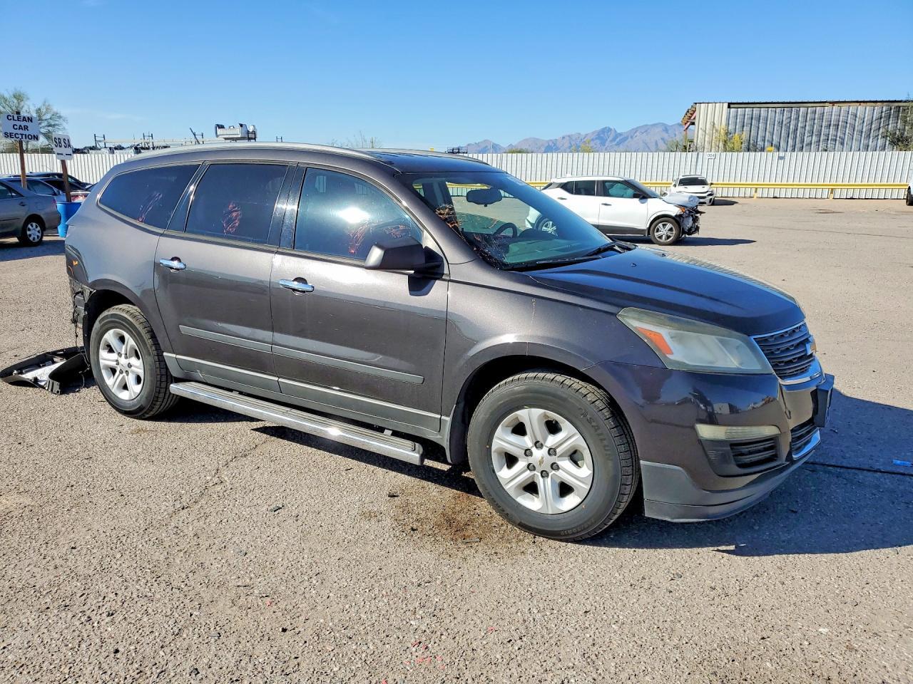 2014 Chevrolet Traverse Ls - Image 4