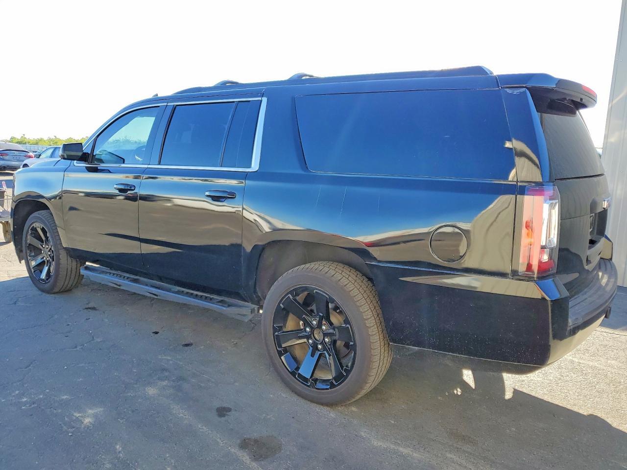 2020 GMC Yukon Xl C1500 Slt - Фото 2