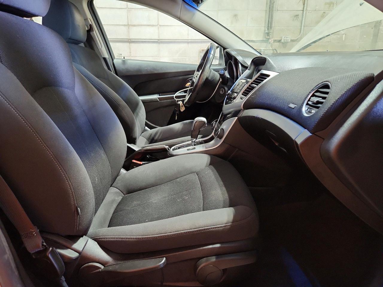 2011 Chevrolet Cruze Lt - Image 7