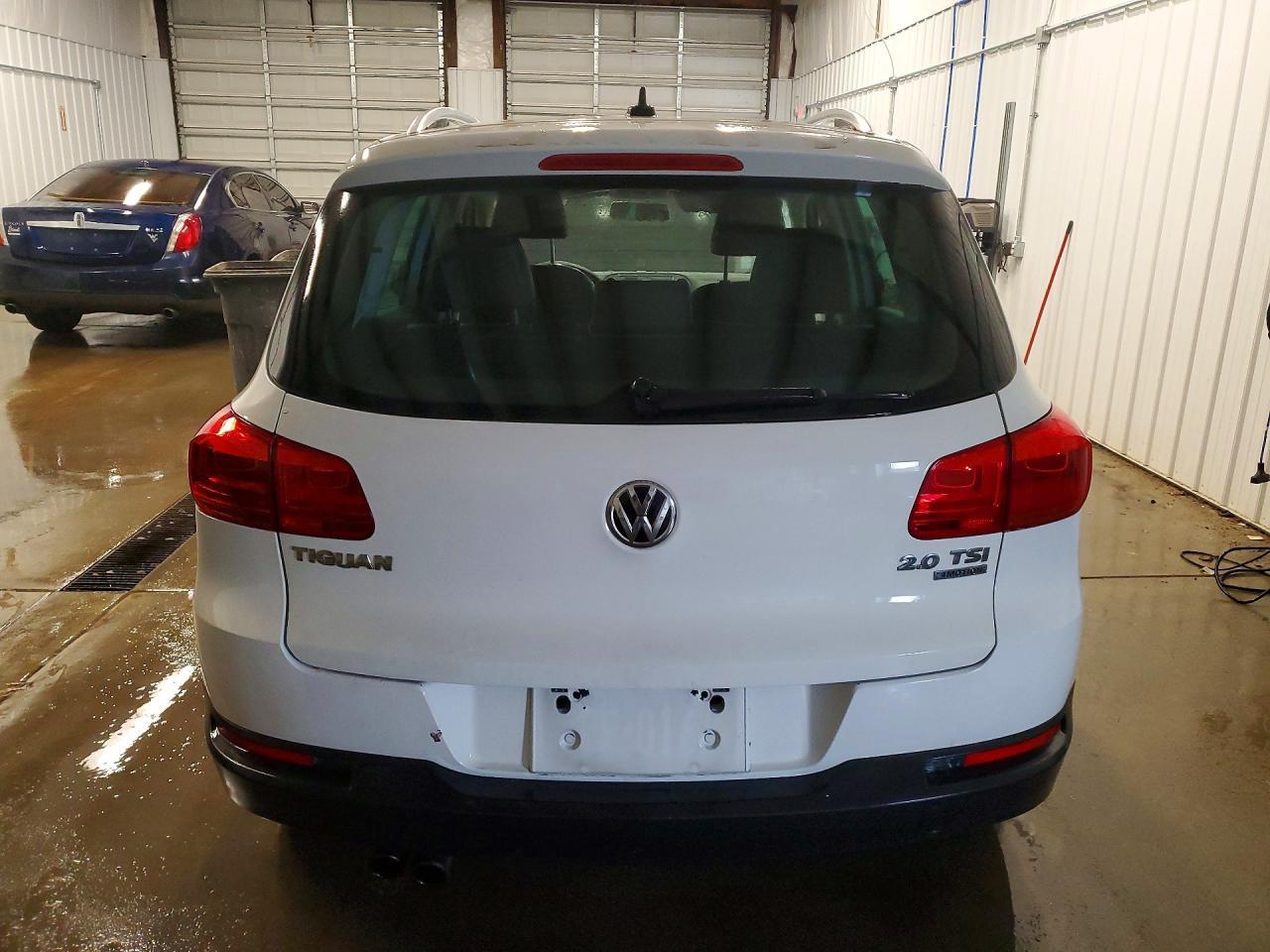 2013 Volkswagen Tiguan S - Фото 6