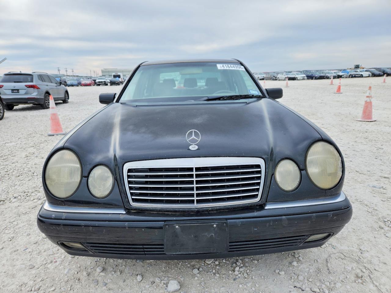 1998 Mercedes Benz E - Фото 5