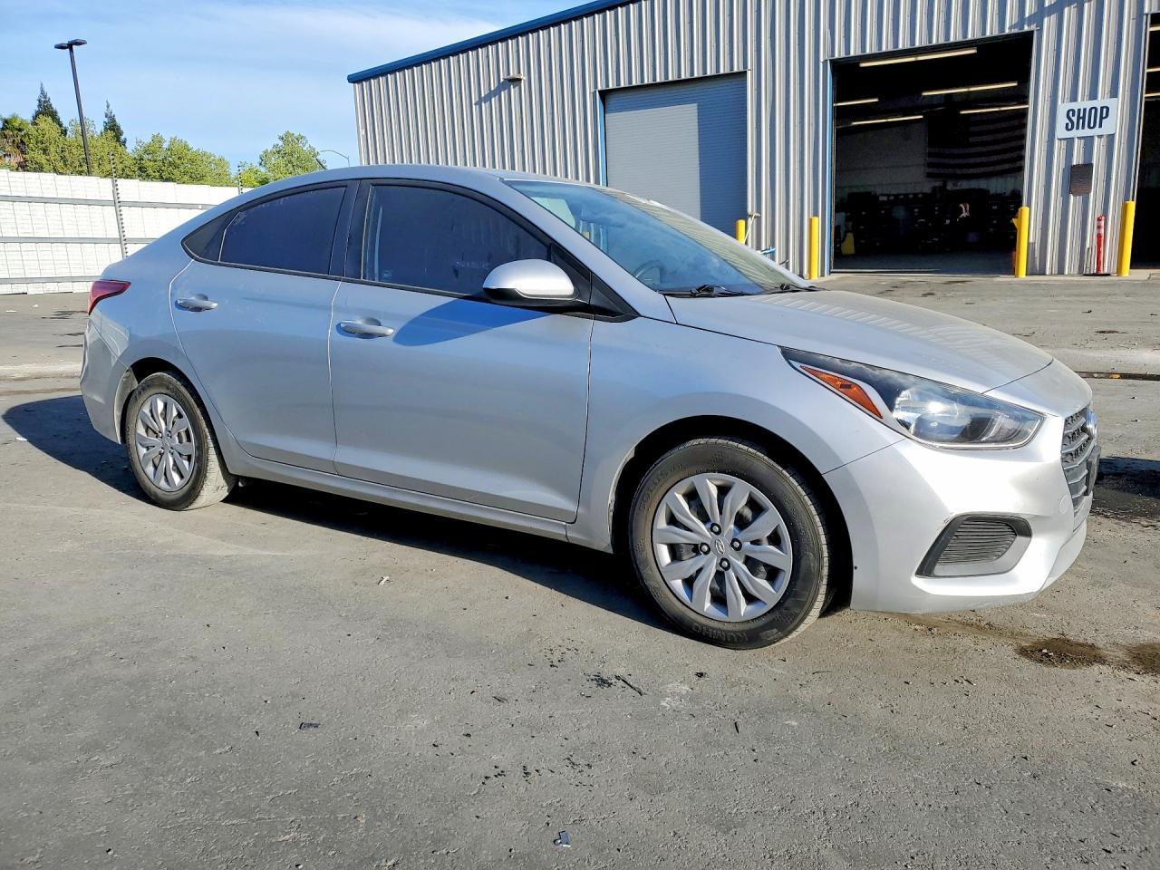 2020 Hyundai Accent Se - Фото 4