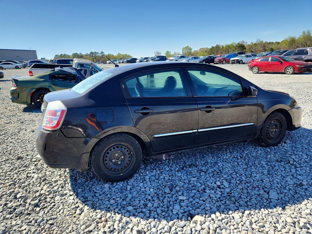 2010 Nissan Sentra 2.0 - Image 3