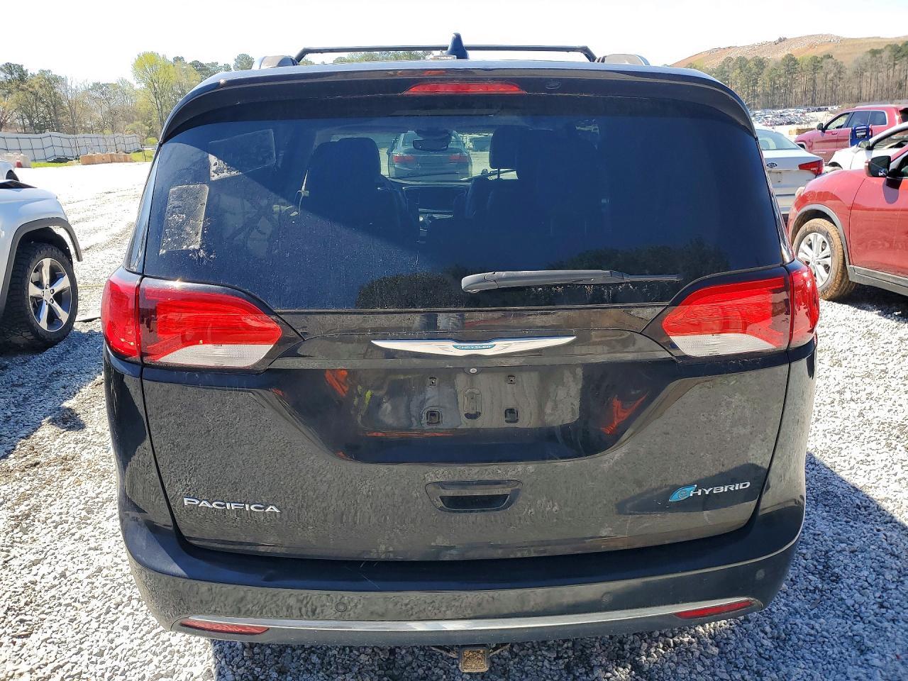 2018 Chrysler Pacifica Hybrid Limited - Фото 6