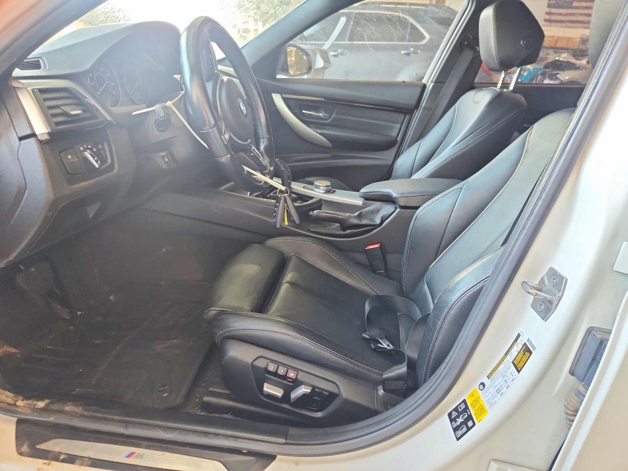 2017 BMW 330 Xi - Image 7