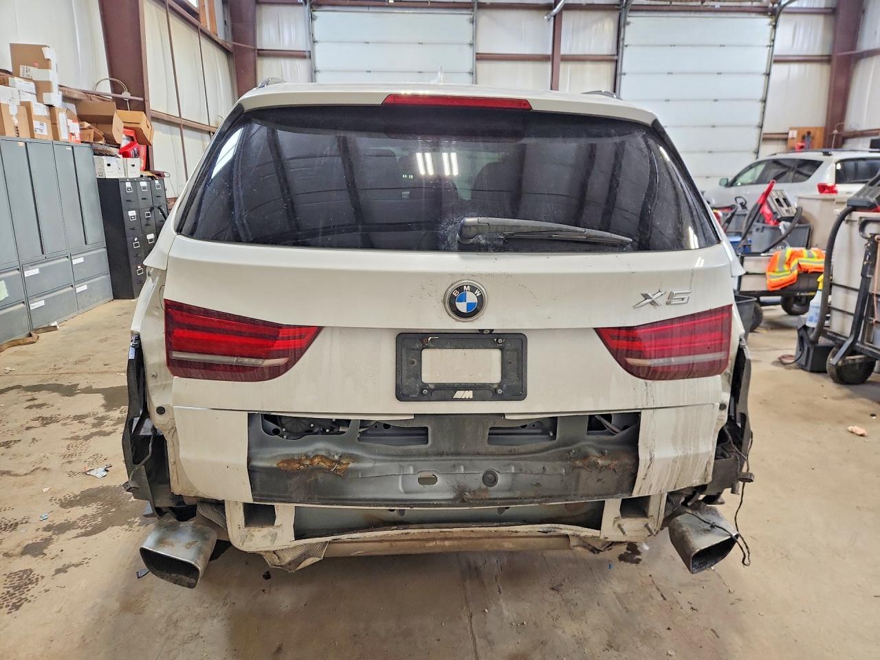 2016 BMW X5 xDrive50I - Фото 6