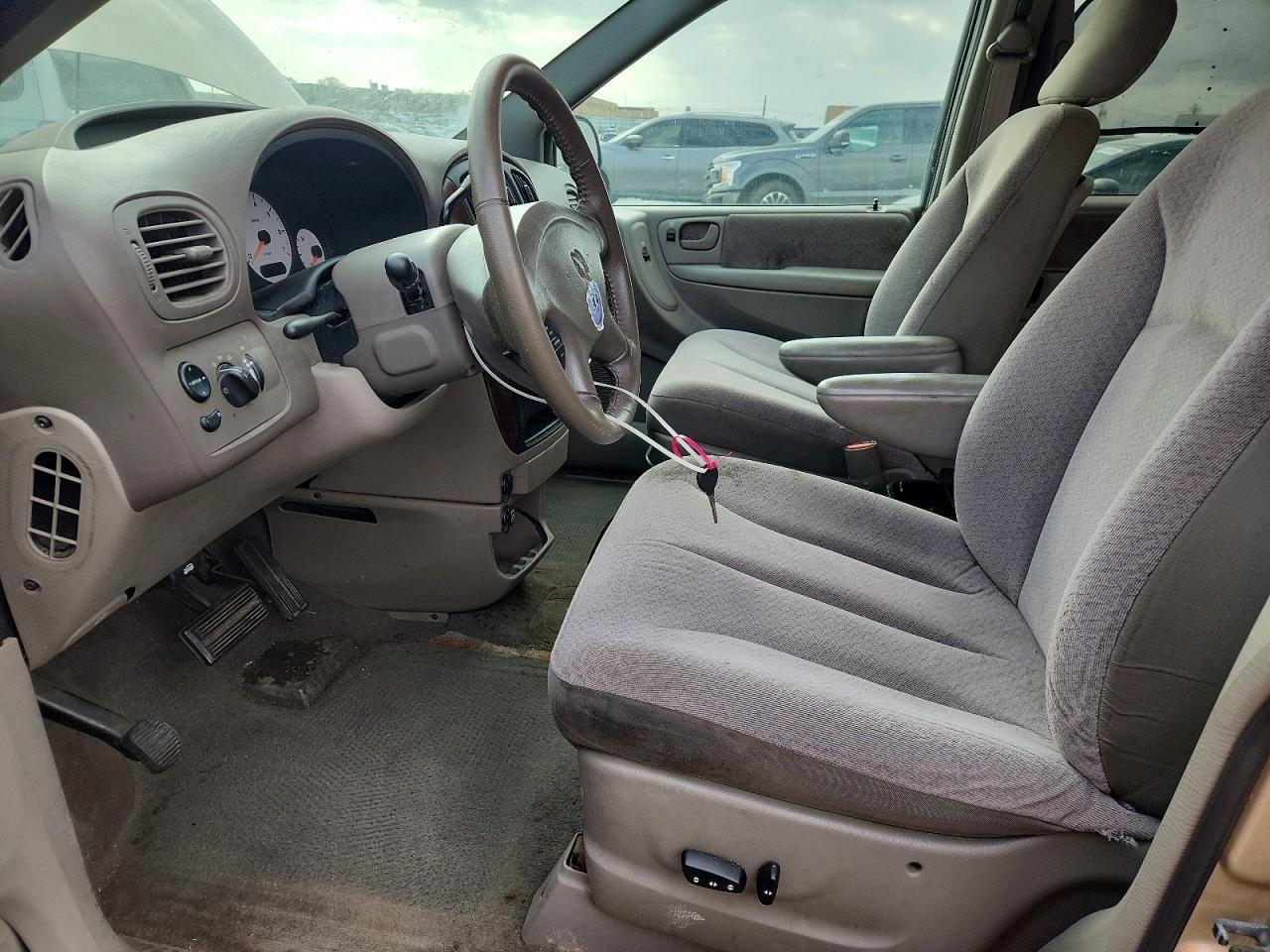 2001 Dodge Grand Caravan Sport - Фото 7