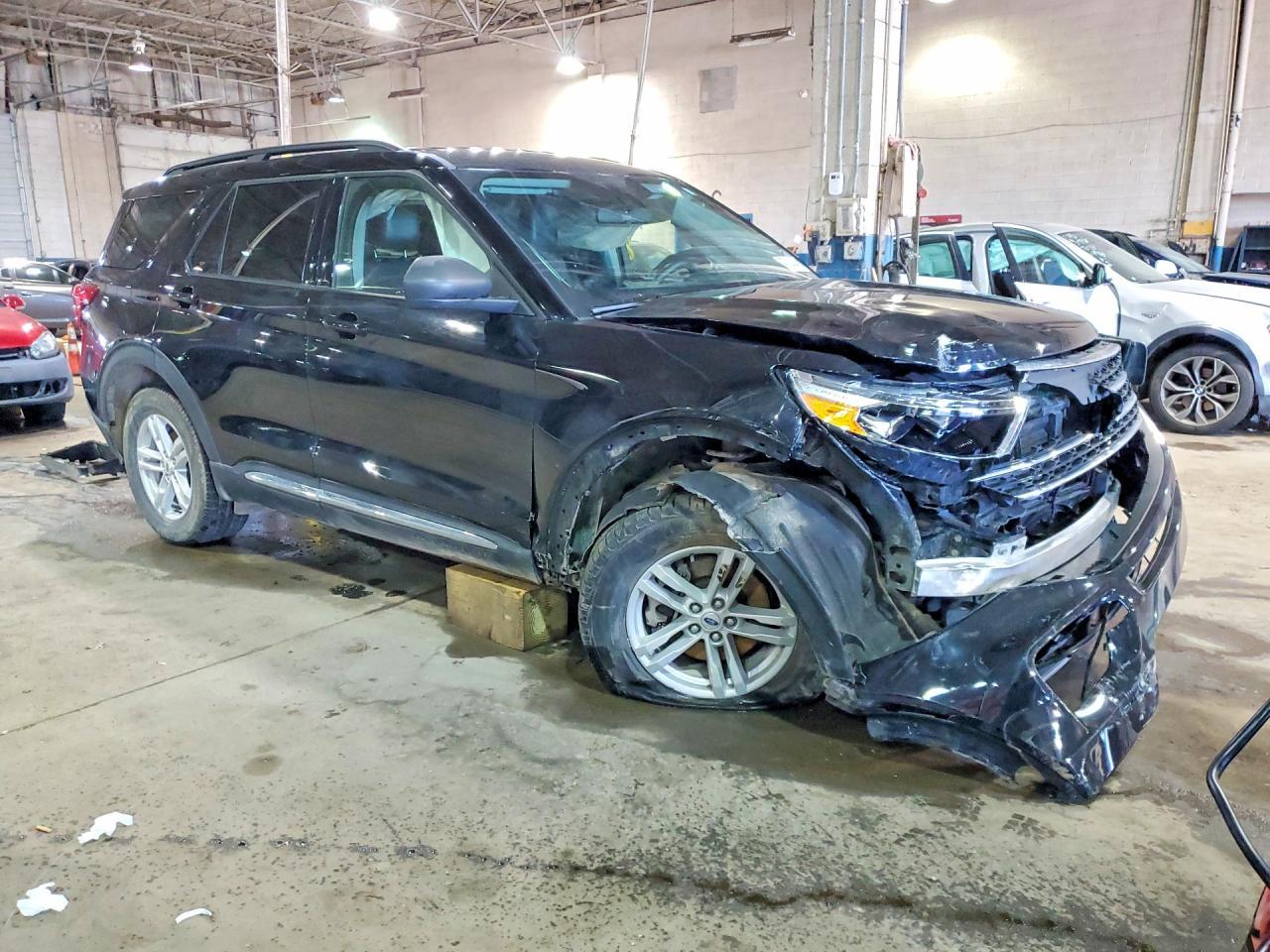 2022 Ford Explorer Xlt - Image 4