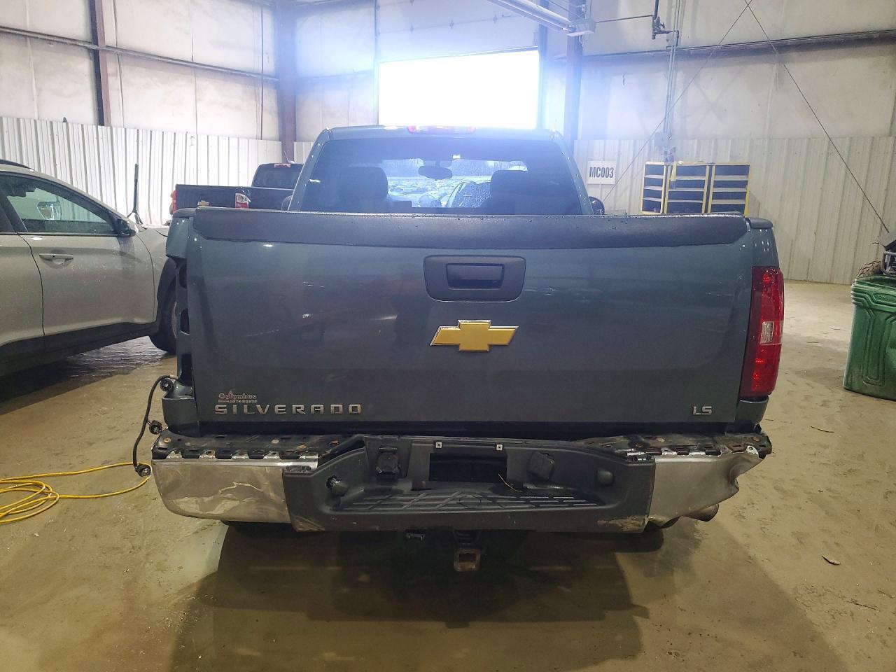 2013 Chevrolet Silverado C1500 - Image 6