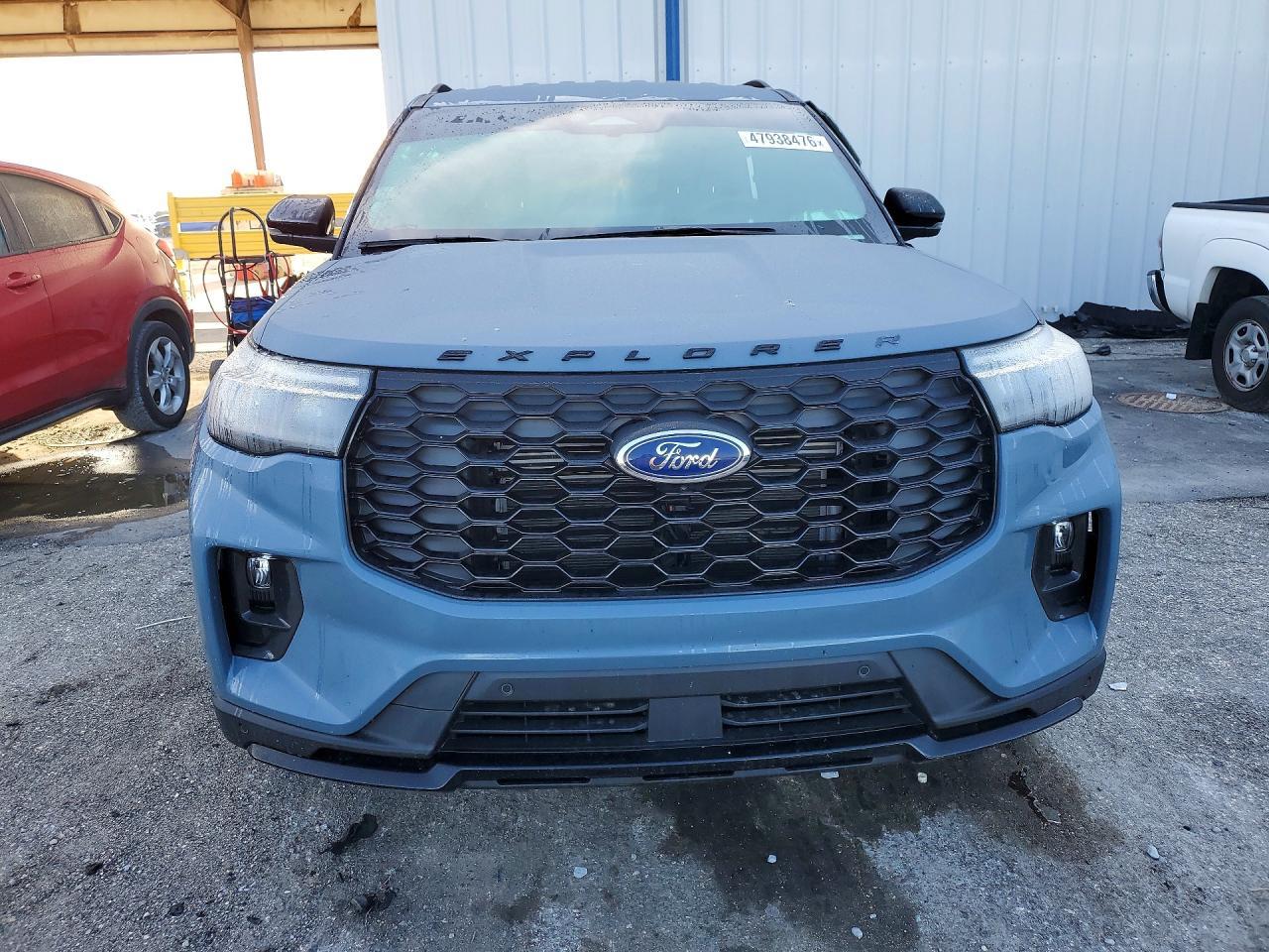 2025 Ford Explorer St-Line - Фото 5