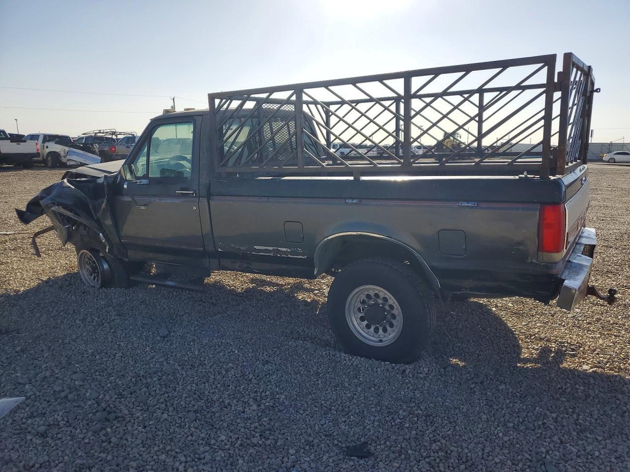1990 Ford F250 - Image 2