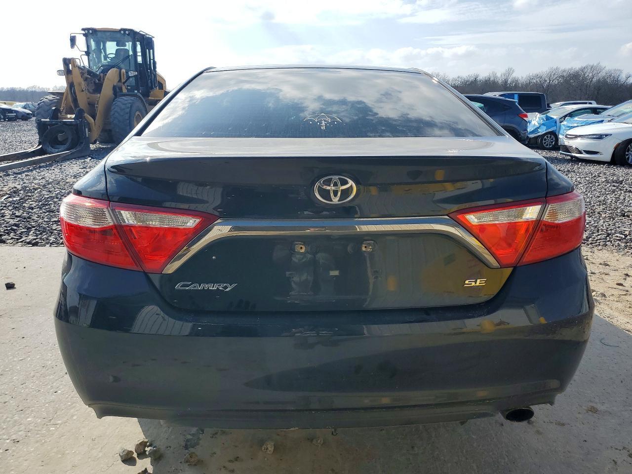 2015 Toyota Camry Se - Фото 6