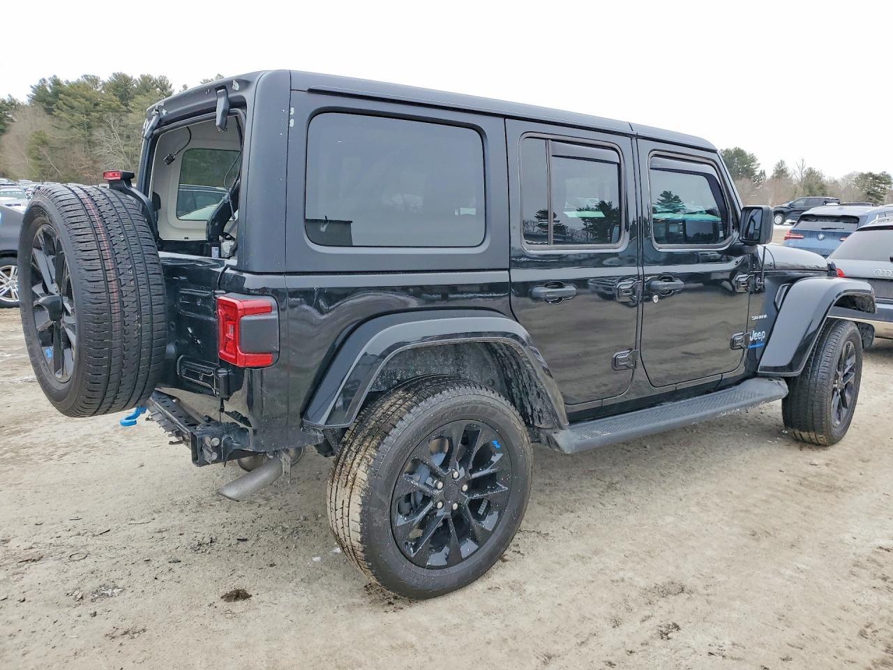 2023 Jeep Wrangler Sahara 4Xe - Фото 3