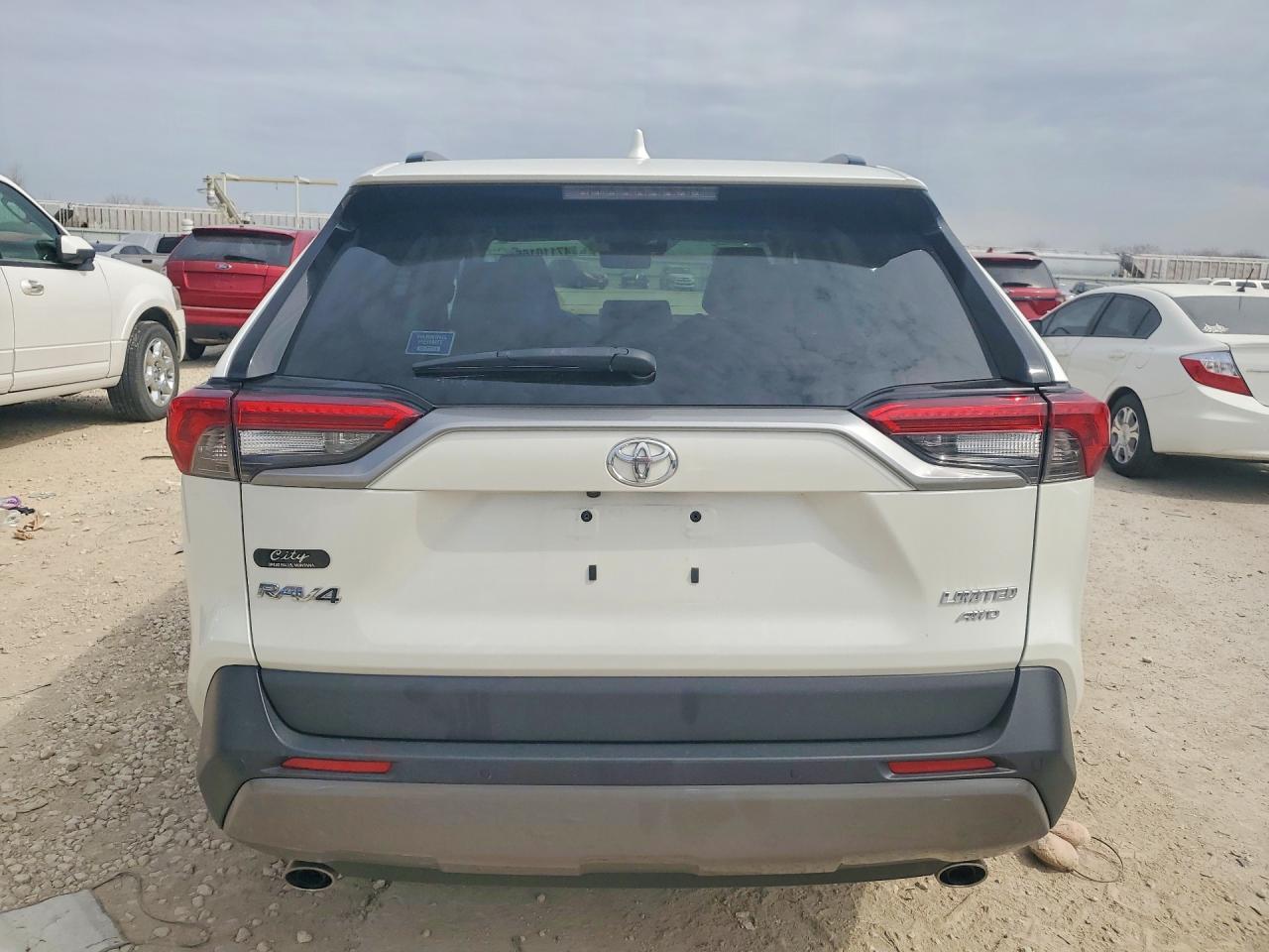 2019 Toyota Rav4 Limited - Image 6