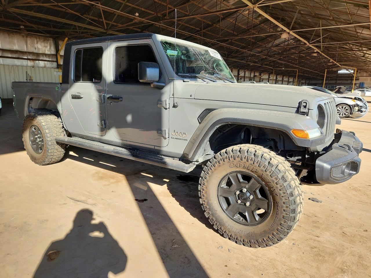 2020 Jeep Gladiator Overland - Image 4