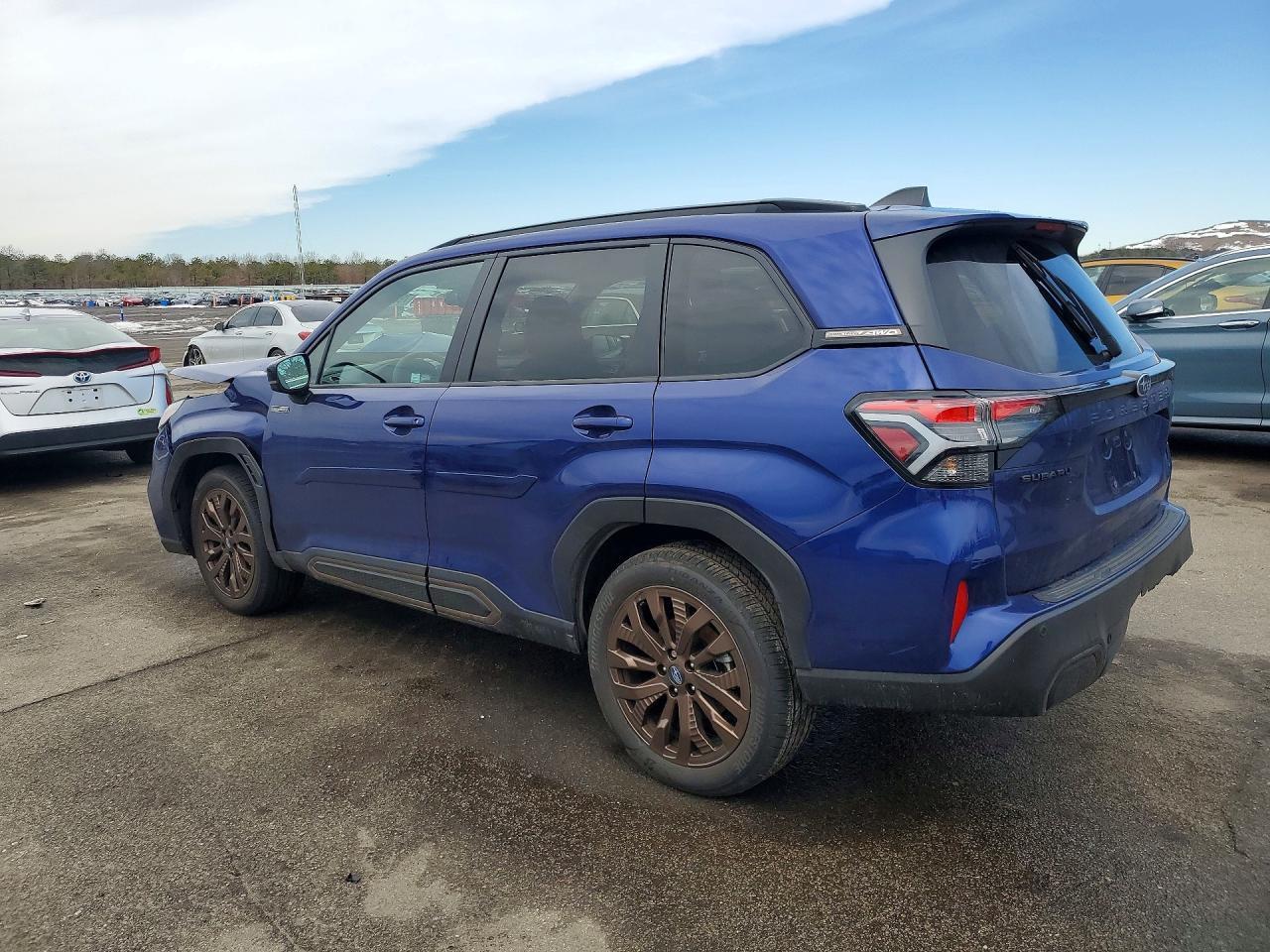 2025 Subaru Forester Sport - Фото 2