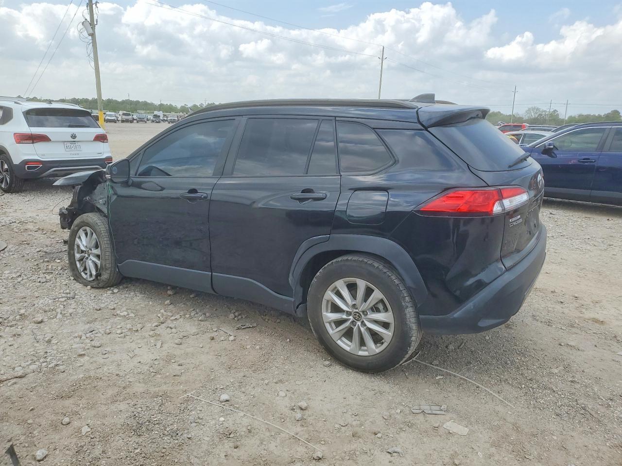 2023 Toyota Corolla Cross Le - Фото 2