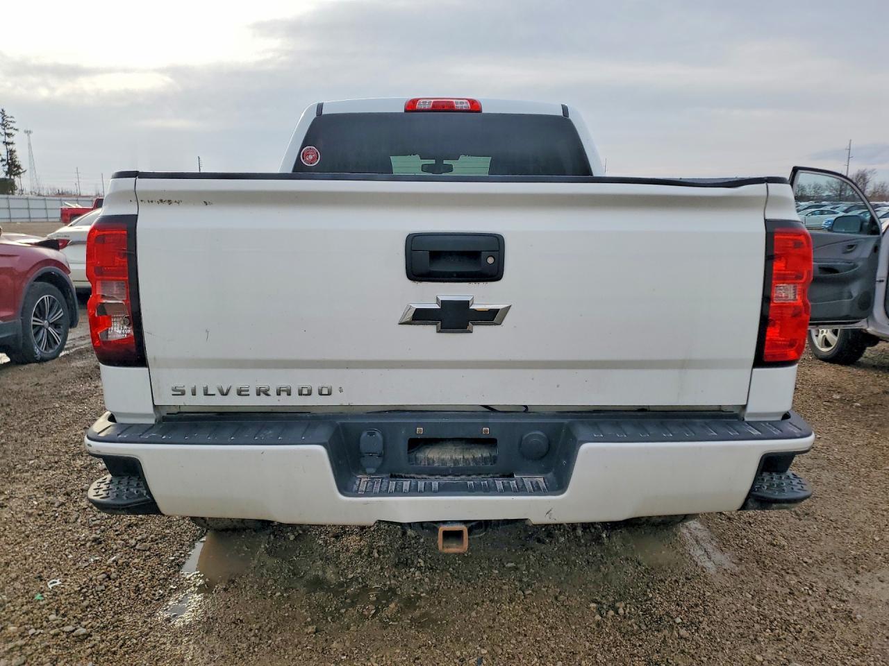 2018 Chevrolet Silverado K1500 Custom - Фото 6