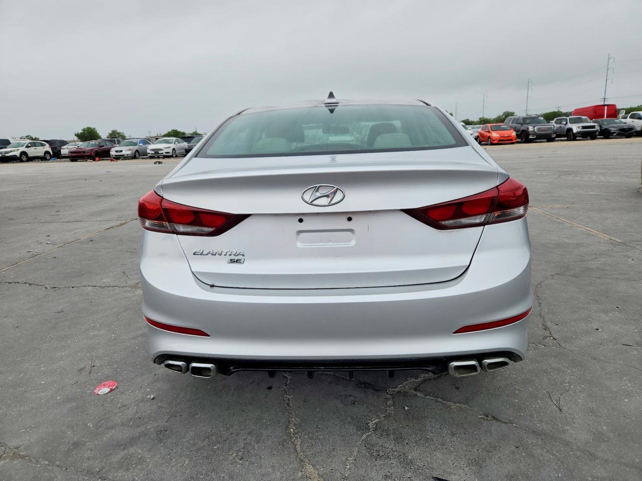 2017 Hyundai Elantra Se - Фото 6
