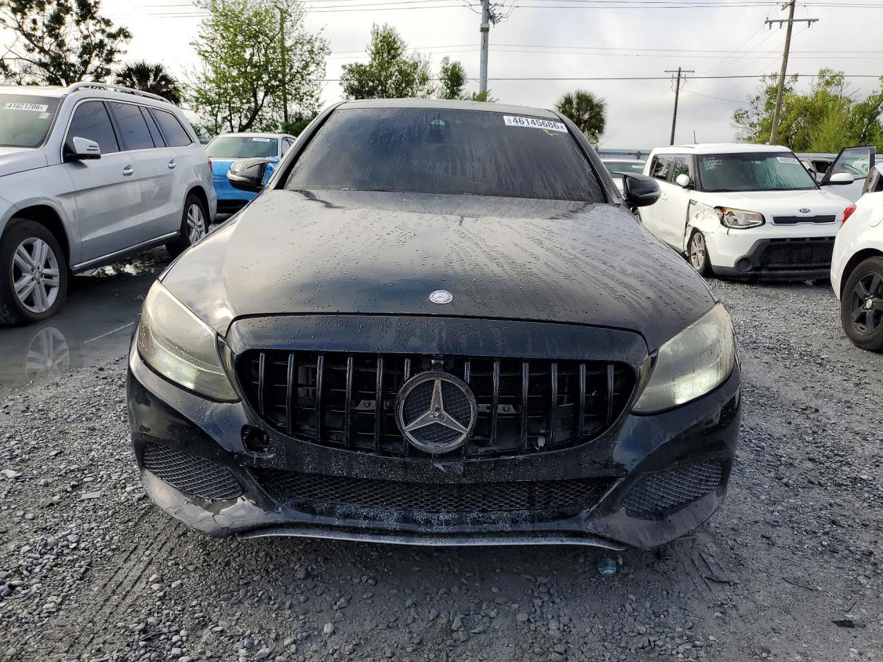 2016 Mercedes-Benz C 300 4Matic - Image 5