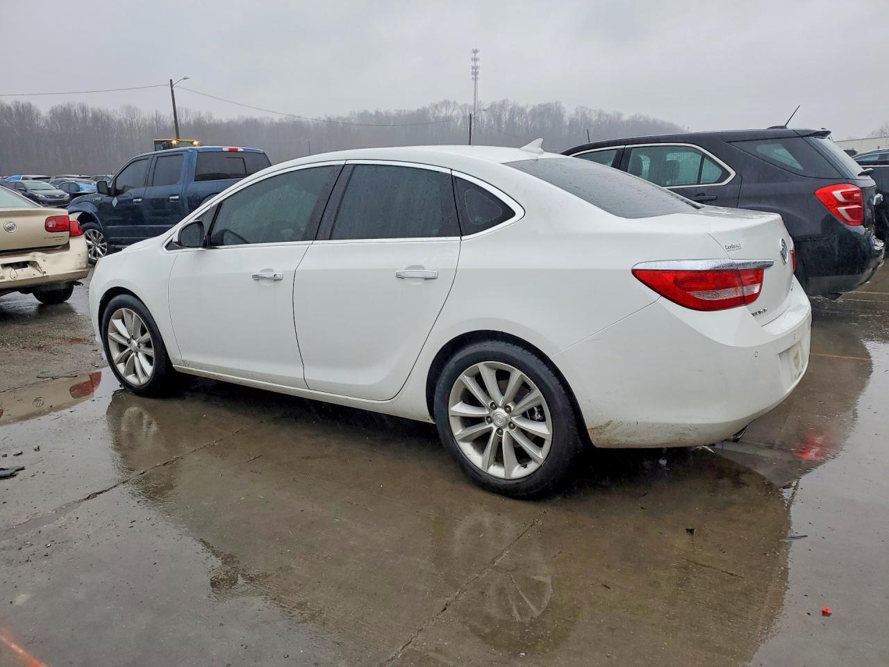 2014 Buick Verano - Image 2