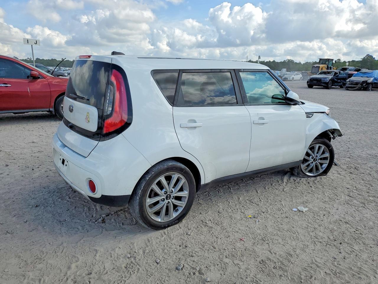 2018 Kia Soul + - Фото 3
