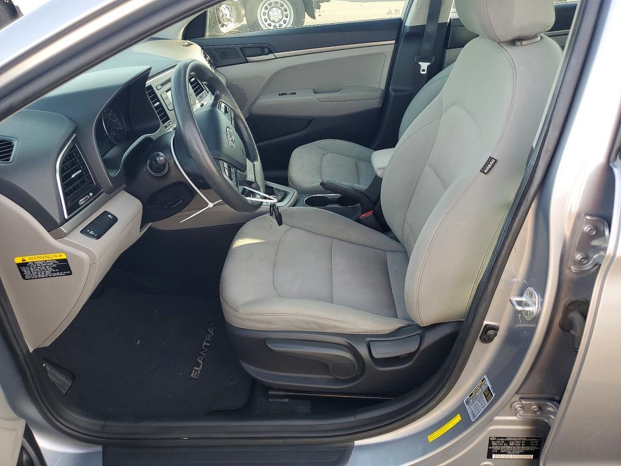 2017 Hyundai Elantra Se - Image 7