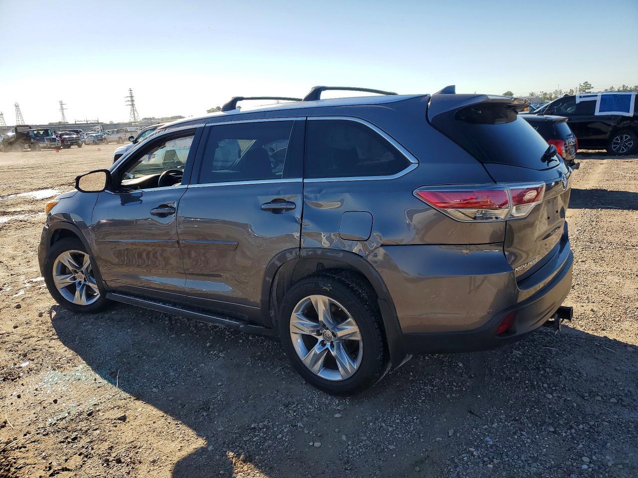 2015 Toyota Highlander Limited Platinum - Фото 2