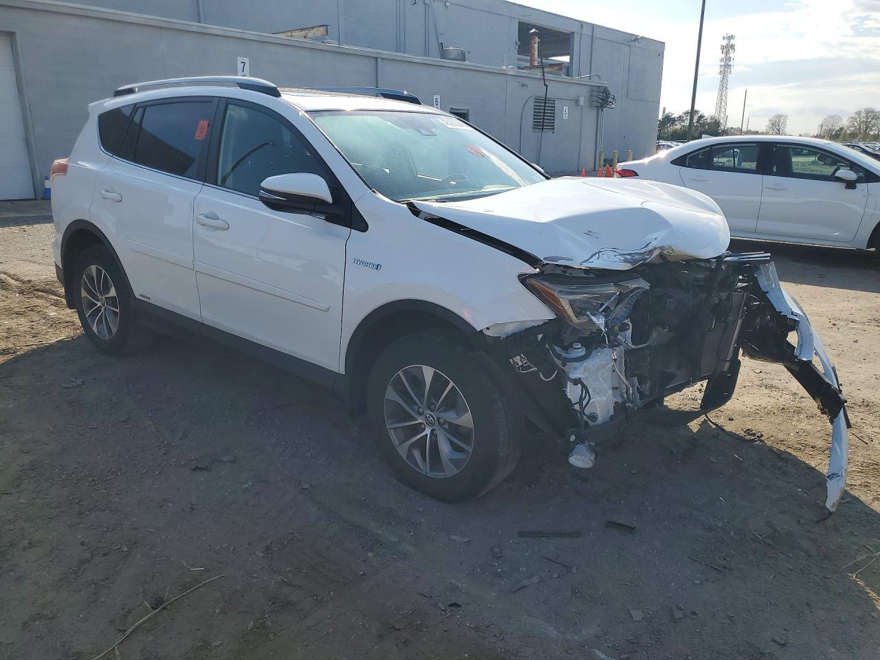 2017 Toyota Rav4 Hybrid Xle - Фото 4