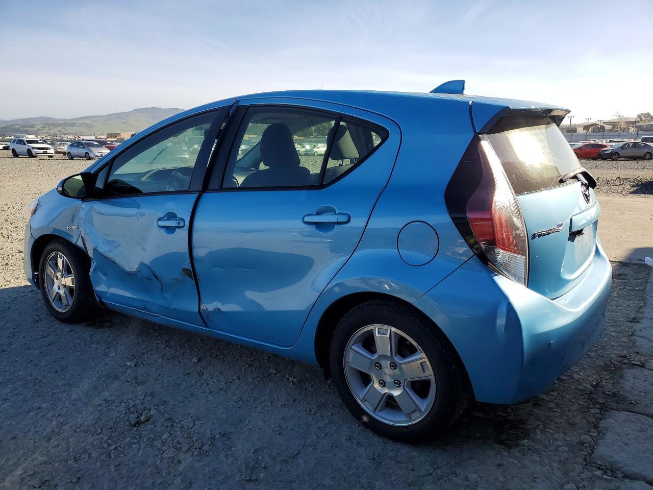 2015 Toyota Prius C Two - Image 2