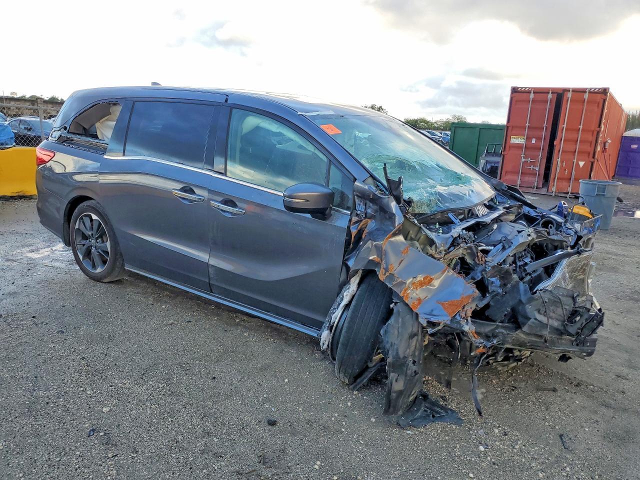 2024 Honda Odyssey Elite - Image 4