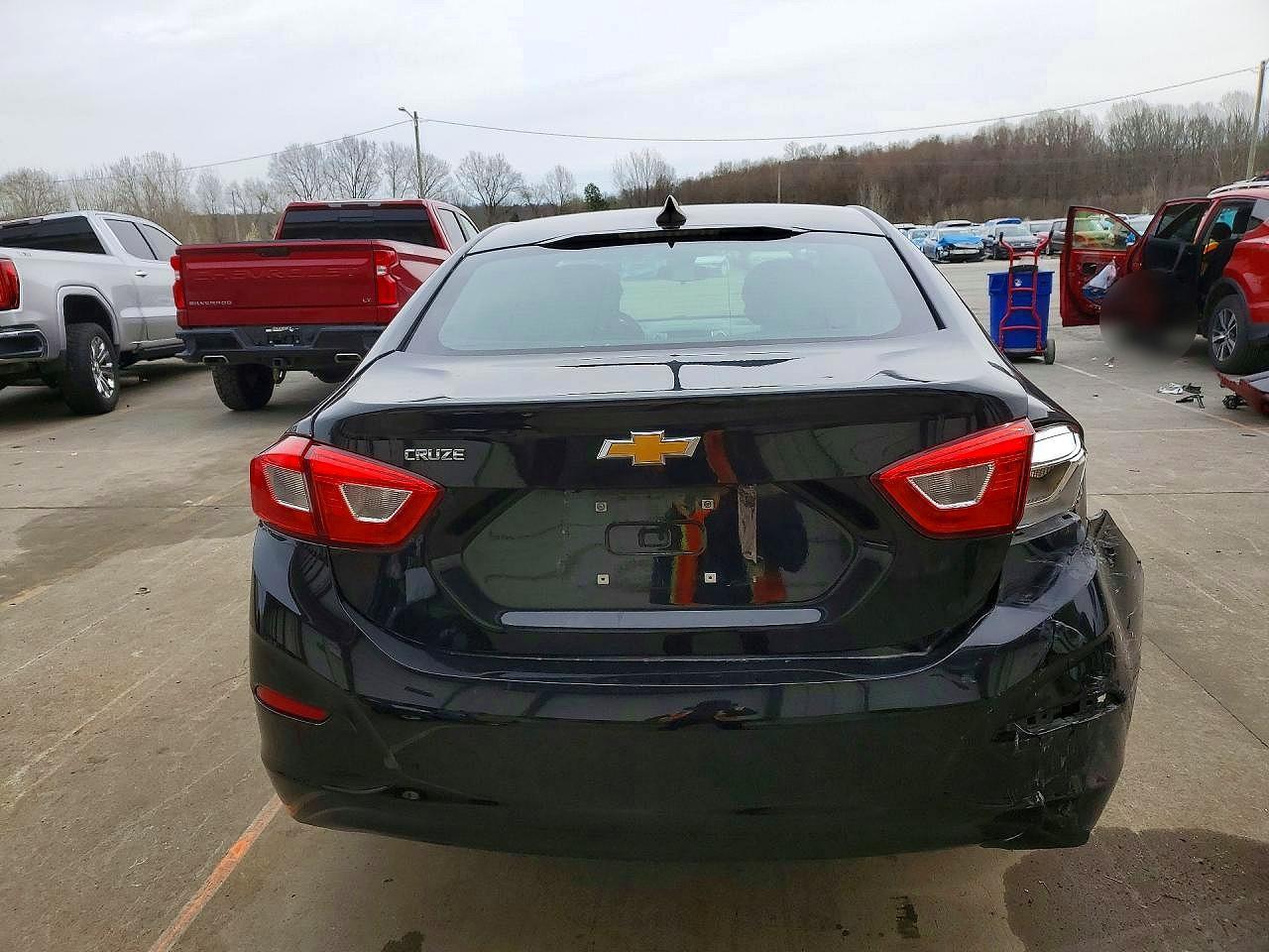 2019 Chevrolet Cruze Ls - Image 6