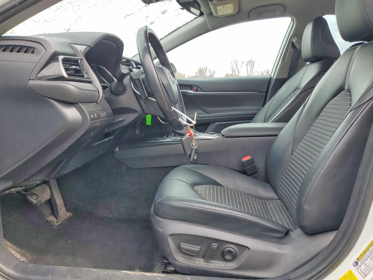 2020 Toyota Camry Se Nightshade - Фото 7