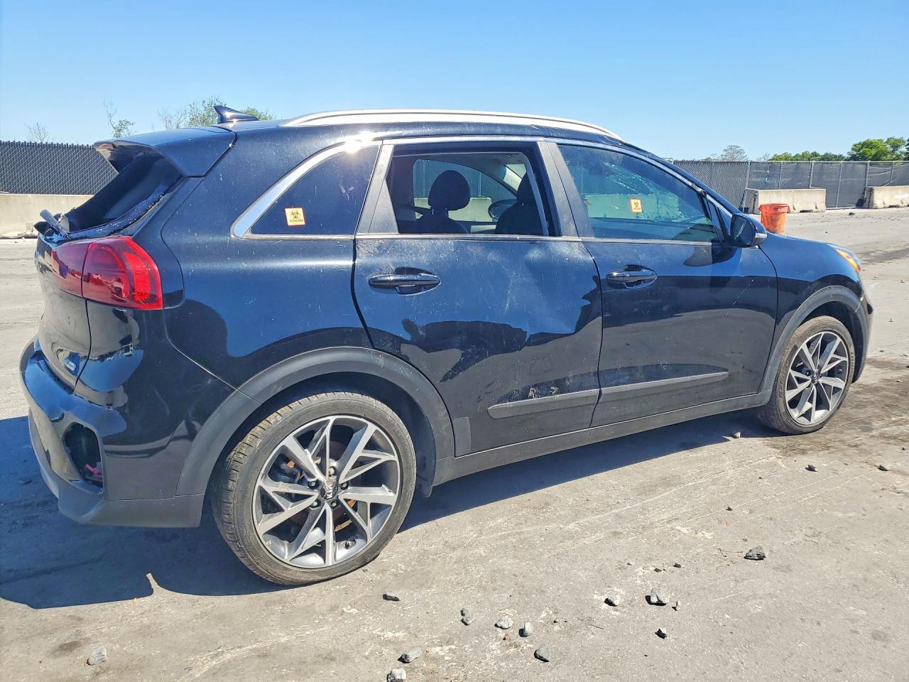 2021 Kia Niro Touring - Фото 3