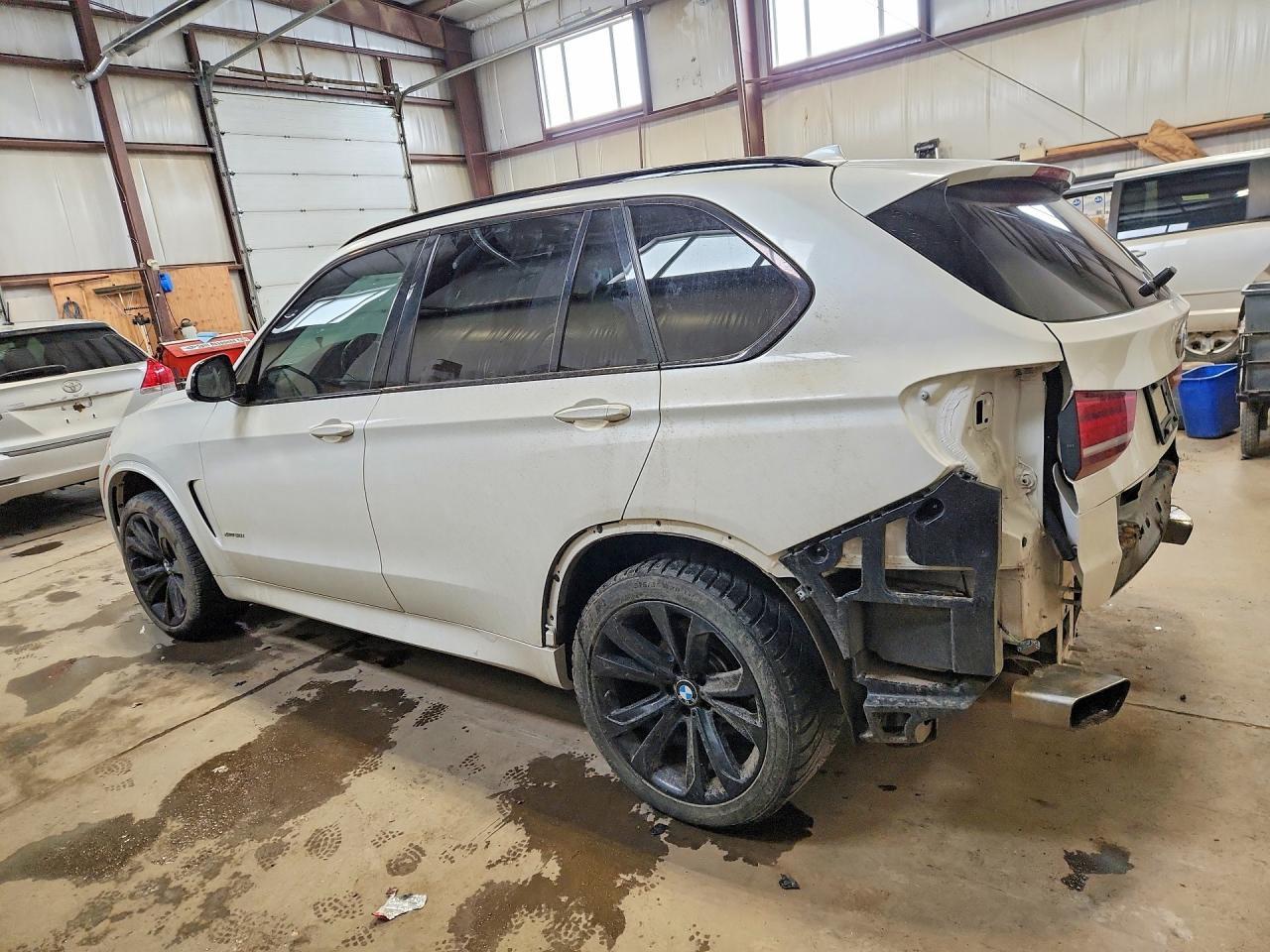 2016 BMW X5 xDrive50I - Фото 2