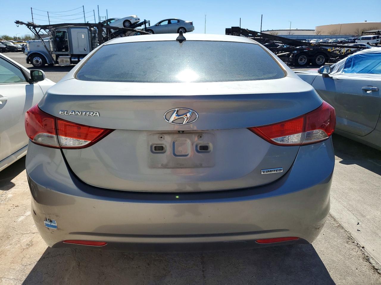 2012 Hyundai Elantra Limited - Фото 6