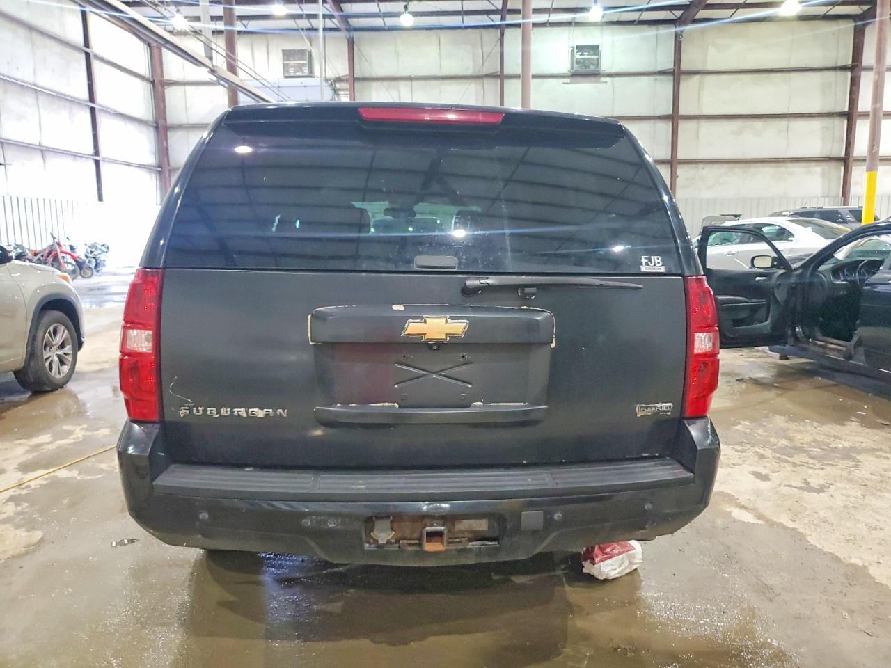 2008 Chevrolet Suburban K1500 Ls - Image 6
