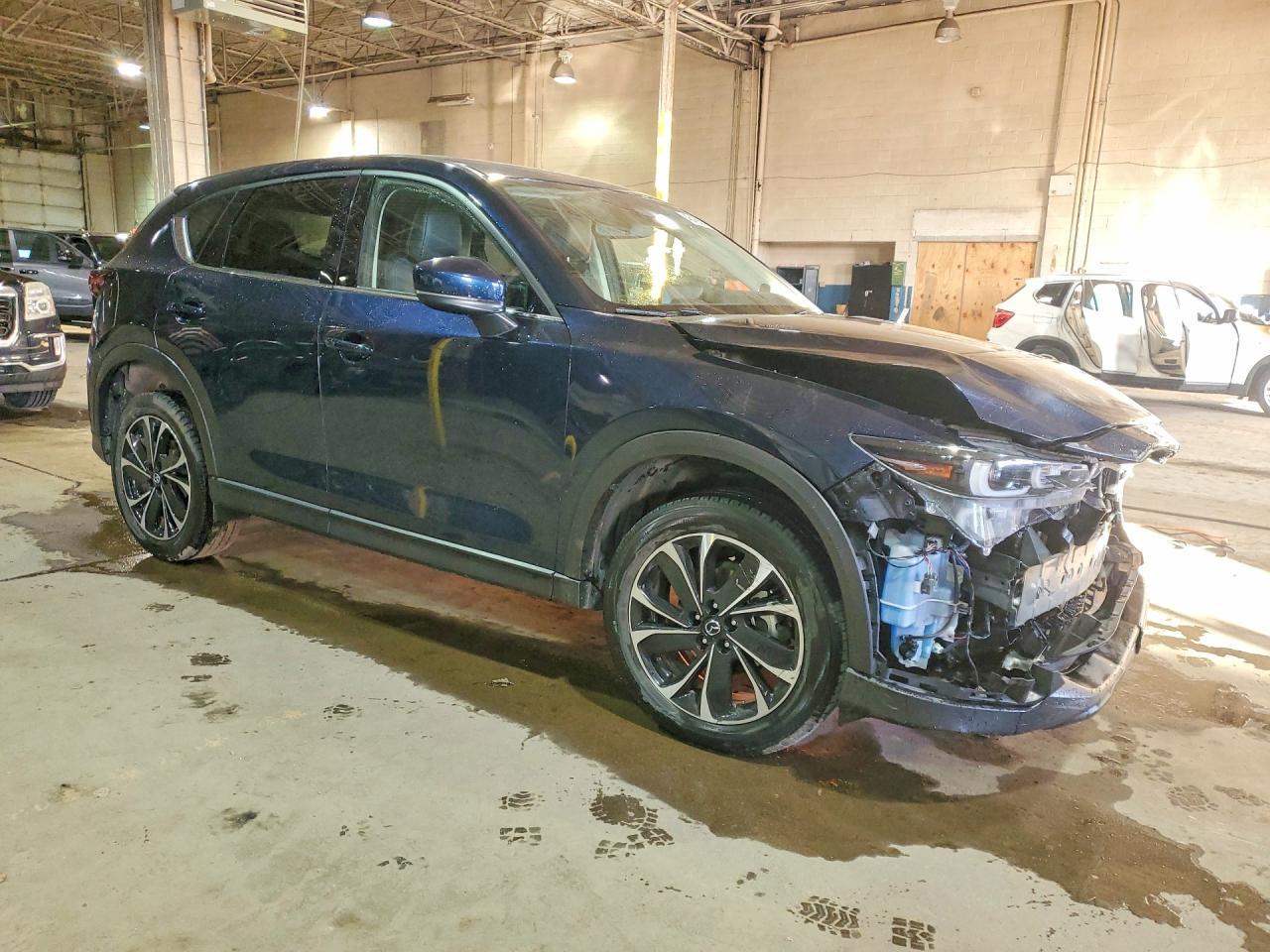 2023 Mazda Cx-5 Premium - Image 4