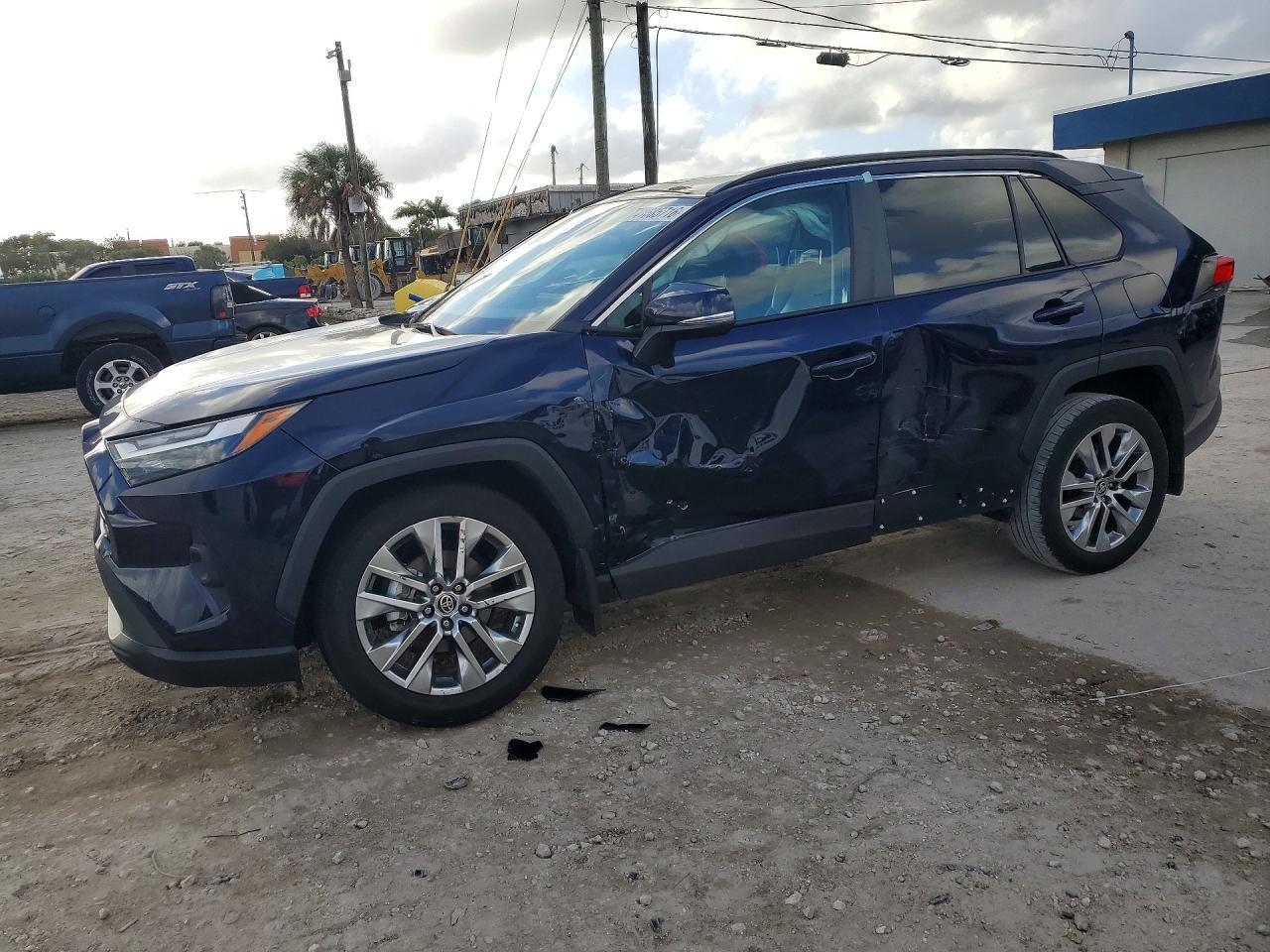 2024 Toyota Rav4 Xle Premium