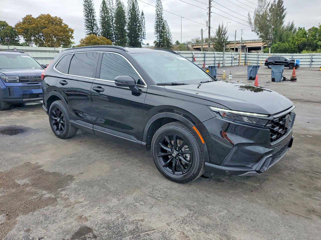 2025 Honda Cr-V Sport - Image 4