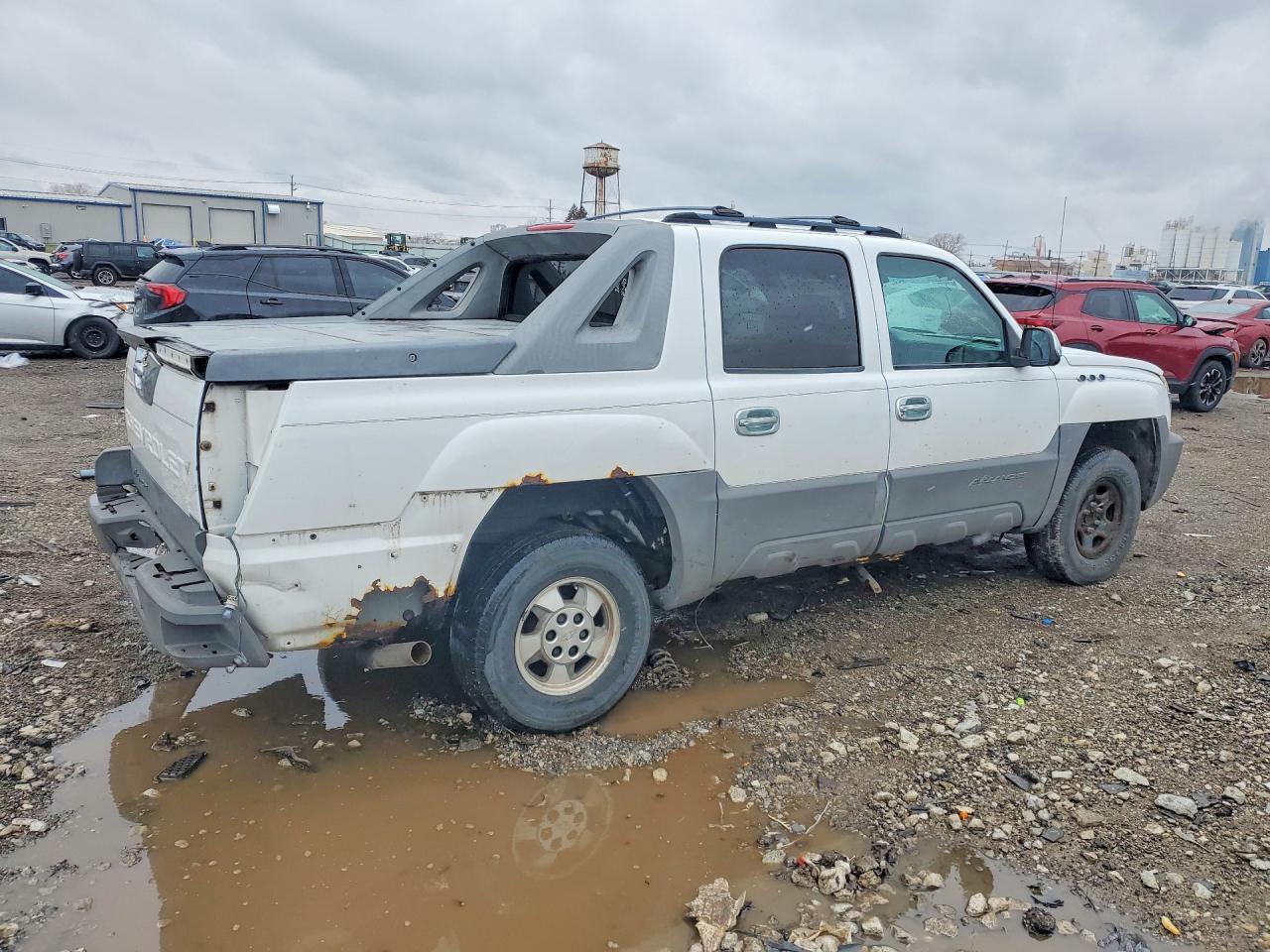 2002 Chevrolet Avalanche C1500 - Image 3