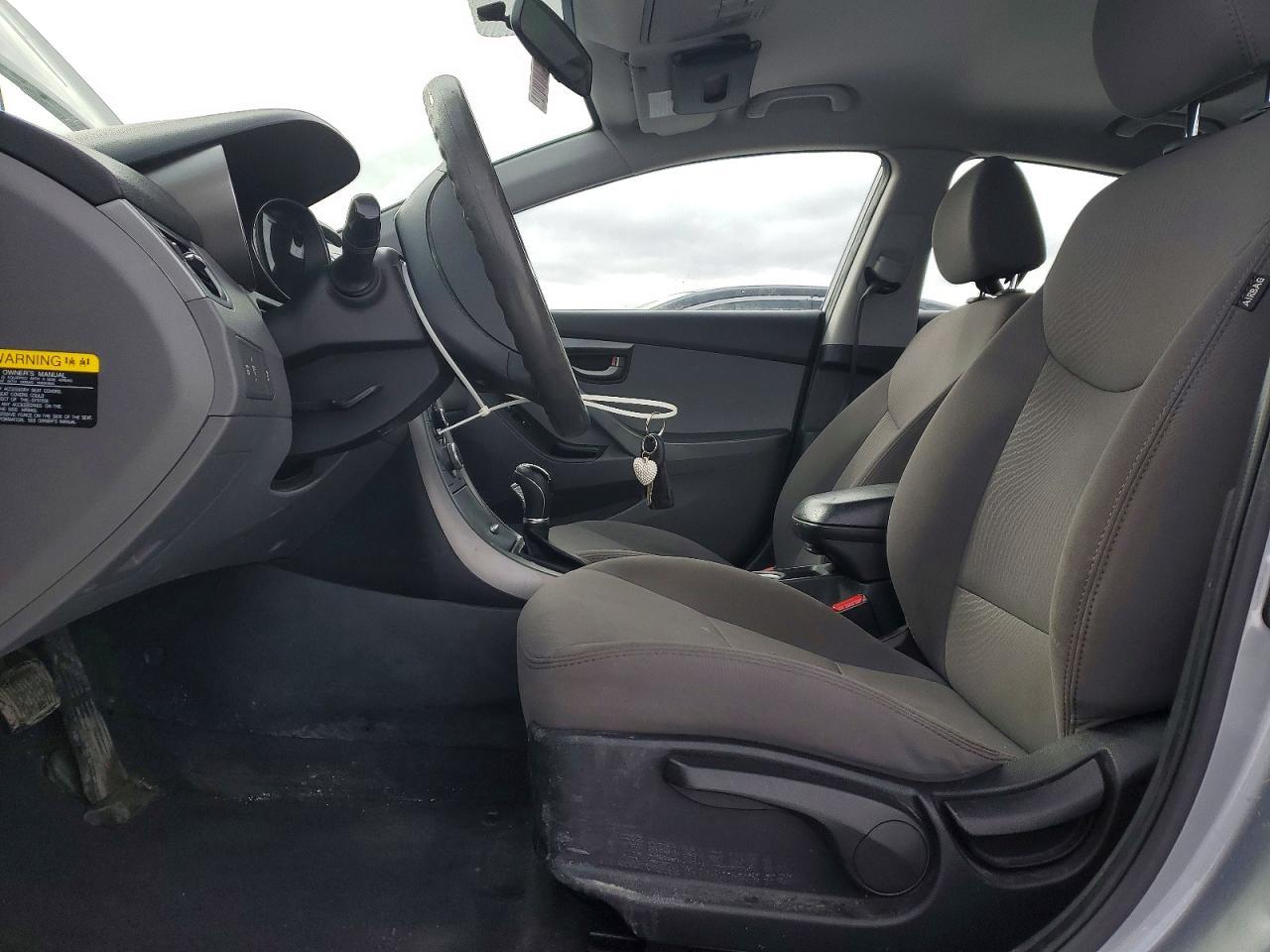 2016 Hyundai Elantra Se - Фото 7