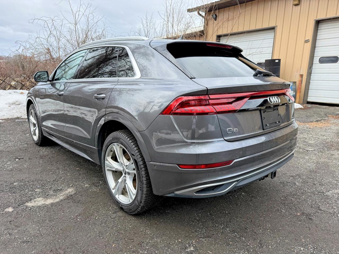 2019 Audi Q8 Premium Plus - Фото 3