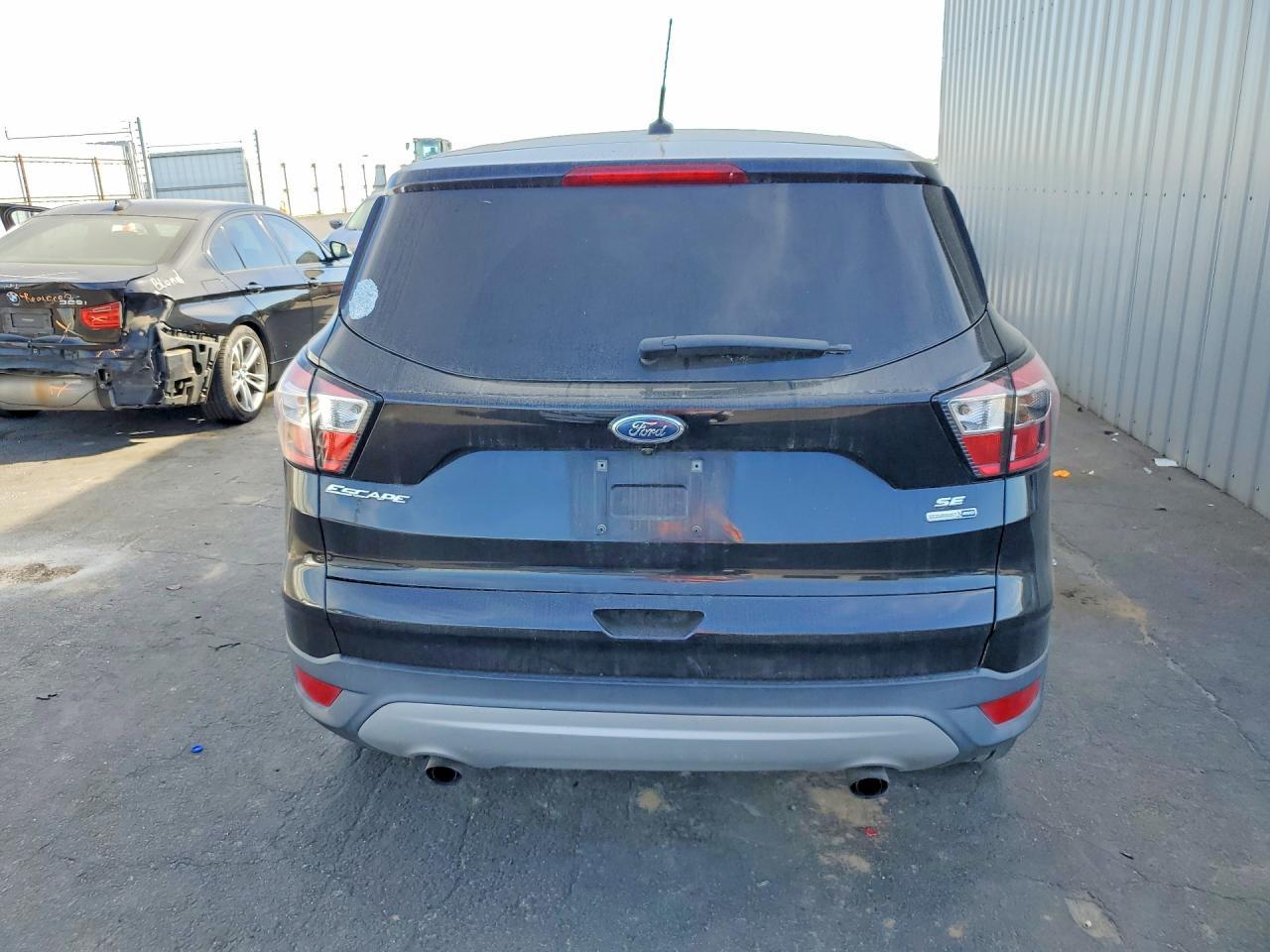 2017 Ford Escape Se - Image 6