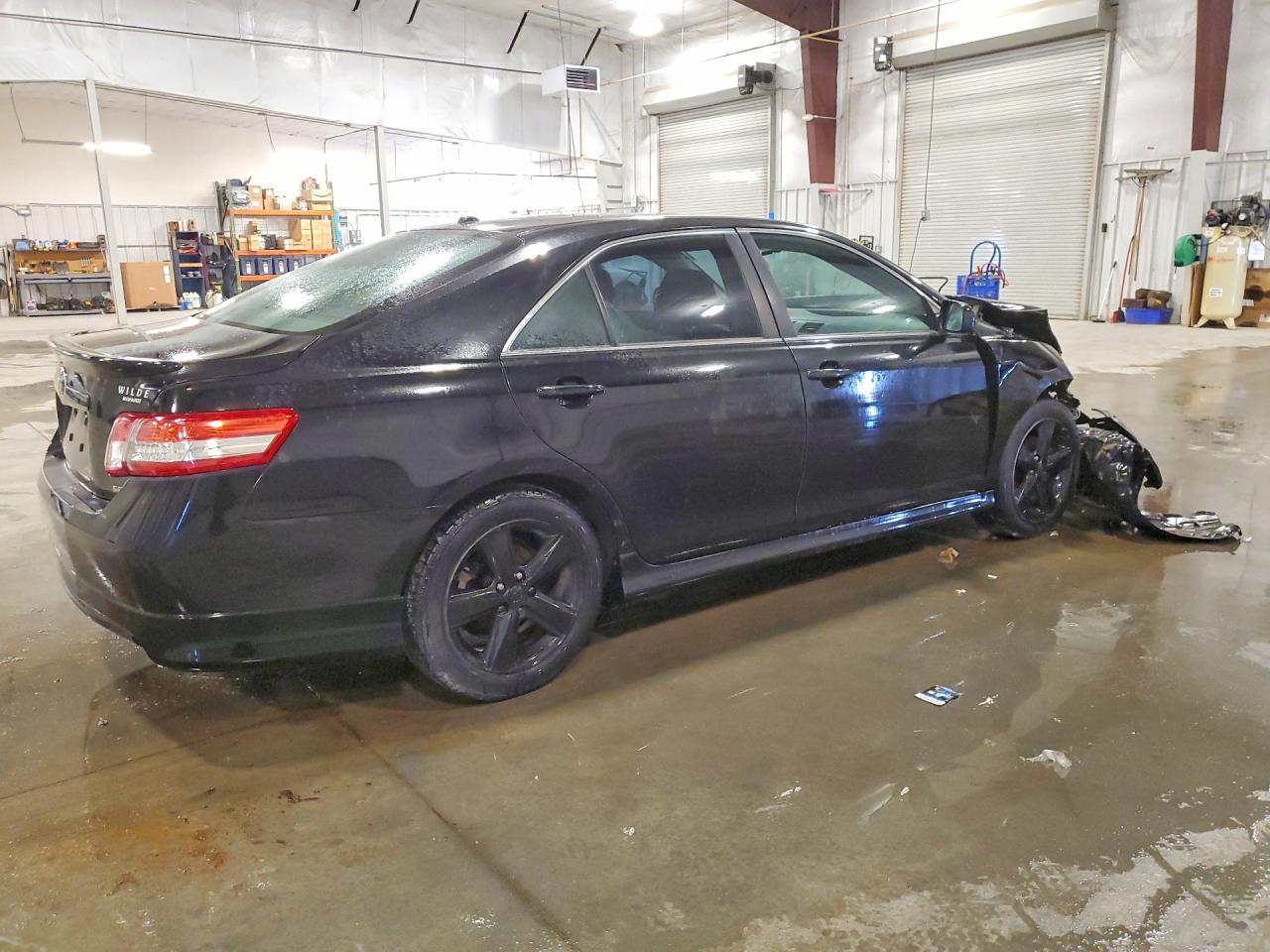 2010 Toyota Camry Se - Фото 3