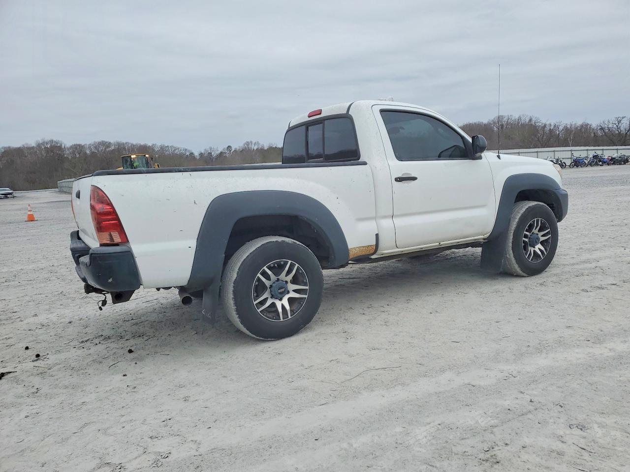 2013 Toyota Tacoma - Фото 3